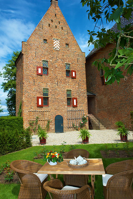 Platte Toren Huis Bergh